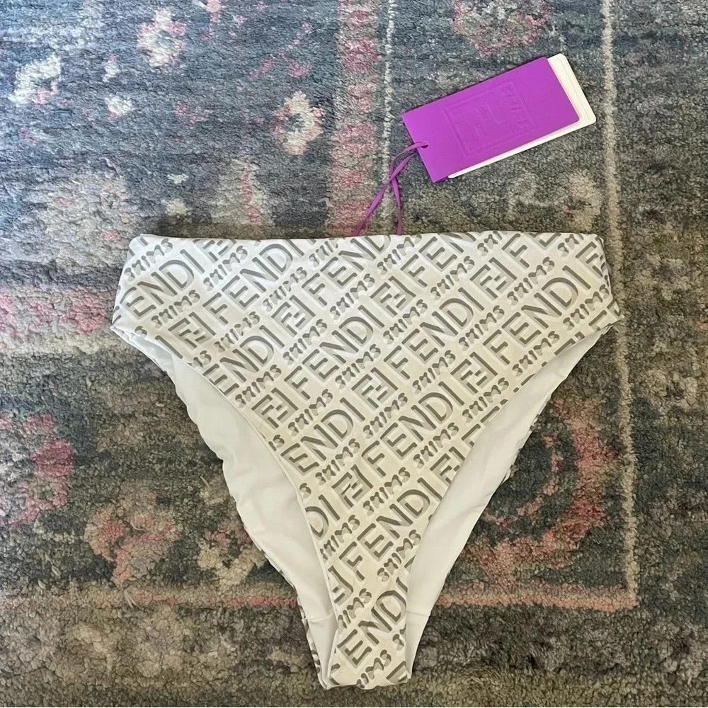 FENDI X‎ SKIMS White Reversible Bikini Bottom NWT New swimwear bathing suit